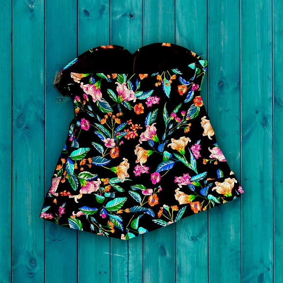 Floral Strapless Top - Picture 2 of 4